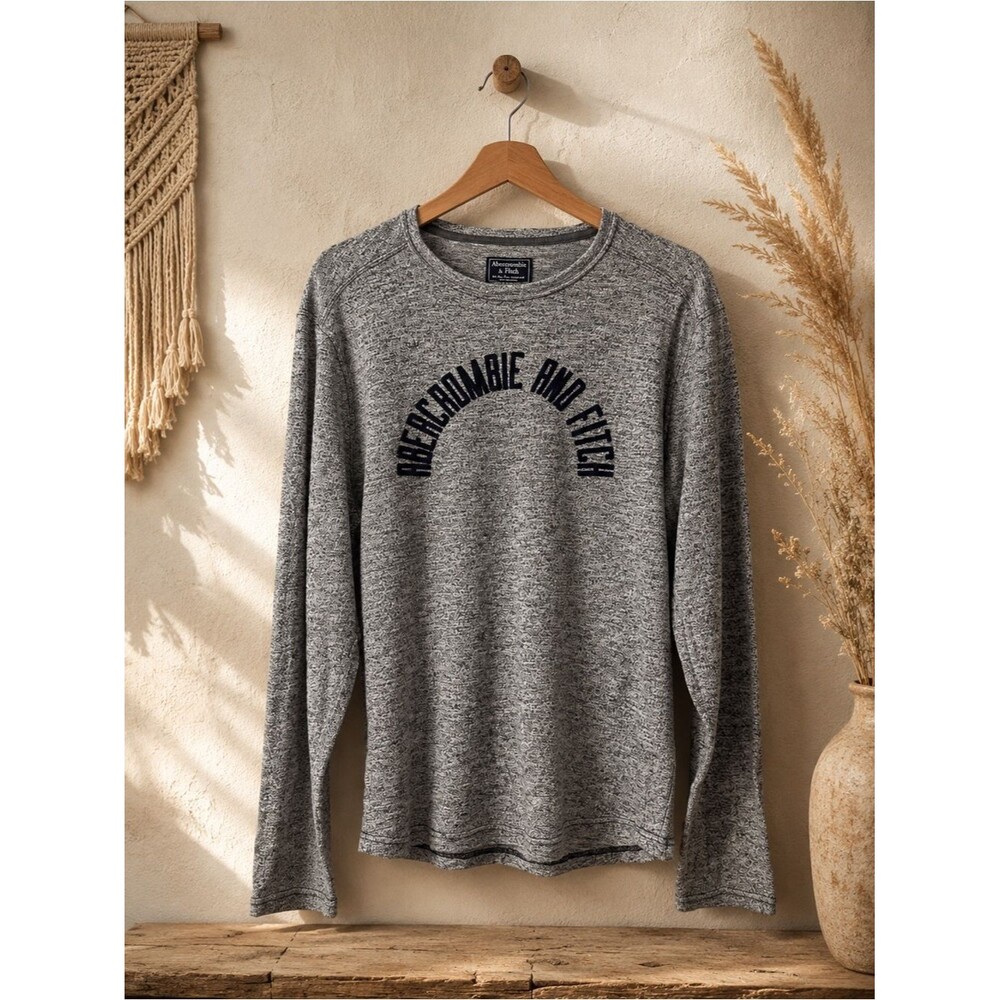 Abercrombie & Fitch Graphic Grey Shirt Long Sleeve‎ Large